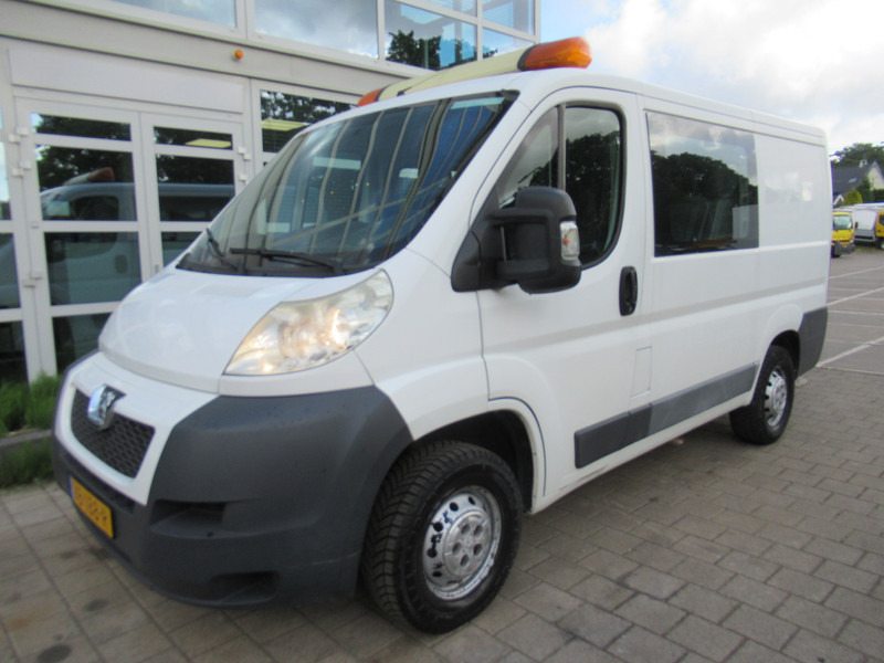 Peugeot Boxer 330 2.2 HDI L1H1 P+ Dubbelcabine DOKA airco - Malá dodávka, Dodávka s dvojitou kabinou: obrázek 3 Peugeot Boxer 330 2.2 HDI L1H1 P+ Dubbelcabine DOKA airco - Malá dodávka, Dodávka s dvojitou kabinou: obrázek 3