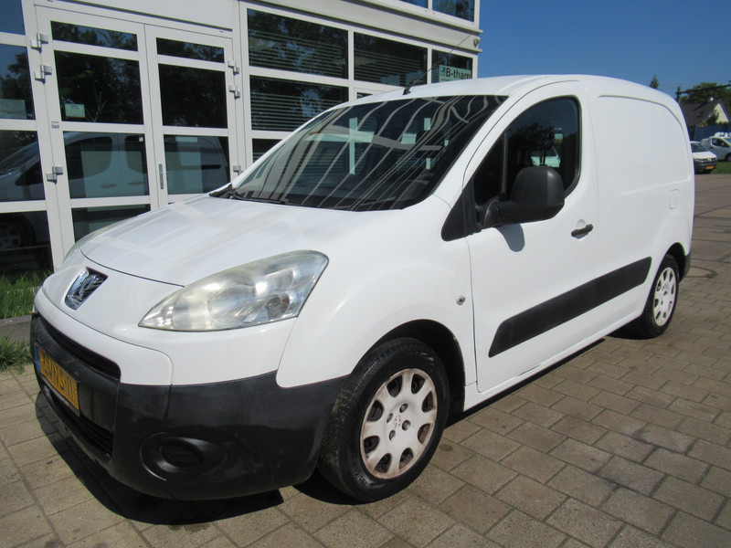 Peugeot Partner 122 1.6 HDI L1XT Pro+ AIRCO 3-Zitpl./Seats - Malá dodávka: obrázek 3 Peugeot Partner 122 1.6 HDI L1XT Pro+ AIRCO 3-Zitpl./Seats - Malá dodávka: obrázek 3
