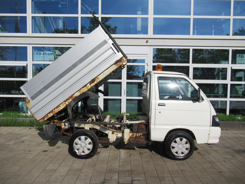 Piaggio Porter 1.3 Kipper SL Extra - Dodávka sklápěč: obrázek 4 Piaggio Porter 1.3 Kipper SL Extra - Dodávka sklápěč: obrázek 4