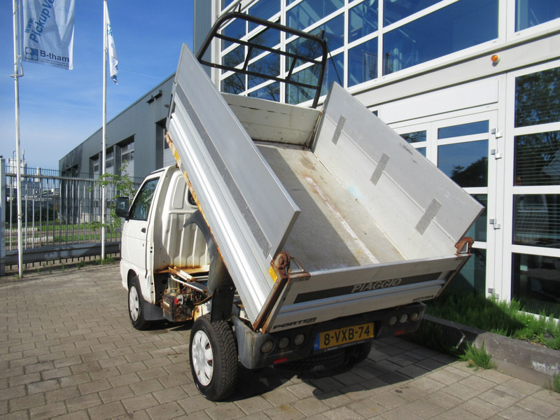 Piaggio Porter 1.3 Kipper SL Extra - Dodávka sklápěč: obrázek 5 Piaggio Porter 1.3 Kipper SL Extra - Dodávka sklápěč: obrázek 5