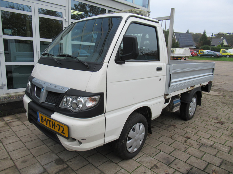 Piaggio Porter 1.3i 46KW Extra PICKUP Bi-Fuel Benzine - CNG - Dodávka valník: obrázek 3 Piaggio Porter 1.3i 46KW Extra PICKUP Bi-Fuel Benzine - CNG - Dodávka valník: obrázek 3