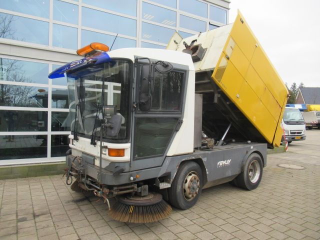 Ravo 5002 580 80km/h - Zametací vůz: obrázek 3 Ravo 5002 580 80km/h - Zametací vůz: obrázek 3