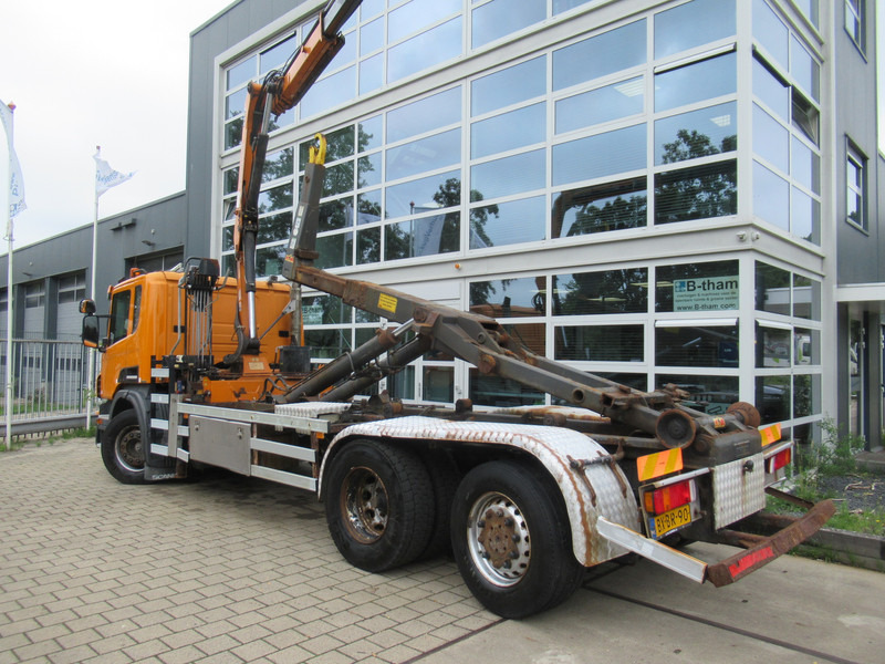 Scania P 320 B 6x2*4 + HMF 835 + HYVA Haakarm - Hákový nosič kontejnerů, Auto s hydraulickou rukou: obrázek 4 Scania P 320 B 6x2*4 + HMF 835 + HYVA Haakarm - Hákový nosič kontejnerů, Auto s hydraulickou rukou: obrázek 4