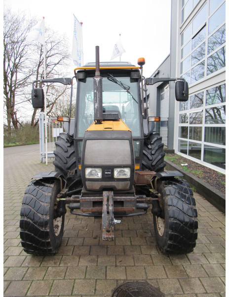 Valtra 700 4x2 VALMET - Traktor: obrázek 4 Valtra 700 4x2 VALMET - Traktor: obrázek 4