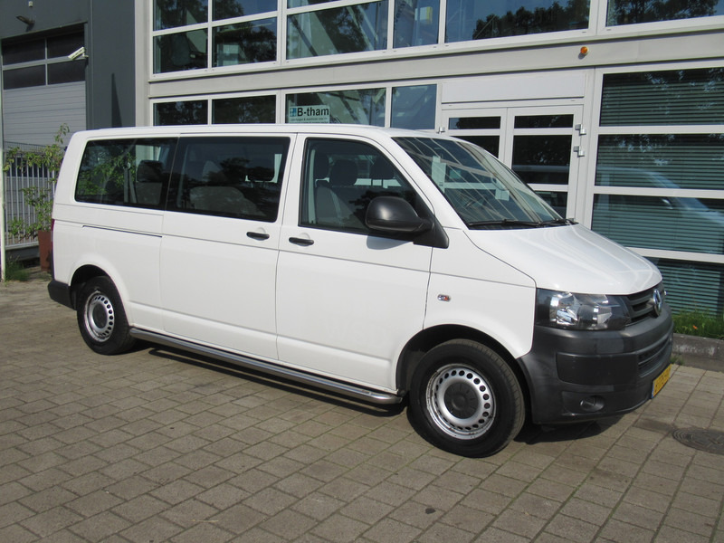 Volkswagen Transporter Kombi T5 2.0 TDI 62KW L2H1 Comf. 9-Personen - Minibus, Mikrobus: obrázek 3 Volkswagen Transporter Kombi T5 2.0 TDI 62KW L2H1 Comf. 9-Personen - Minibus, Mikrobus: obrázek 3