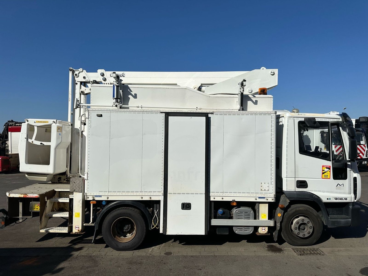 Iveco EuroCargo 120E18 + COMET 151TAL*Steiger - Autoplošina: obrázek 2 Iveco EuroCargo 120E18 + COMET 151TAL*Steiger - Autoplošina: obrázek 2