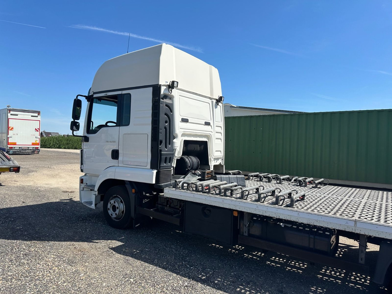 MAN 8.250 TGL*4x L1H1*XLX Kabine*VDI2700*TOP* - Přepravník automobilů: obrázek 5 MAN 8.250 TGL*4x L1H1*XLX Kabine*VDI2700*TOP* - Přepravník automobilů: obrázek 5