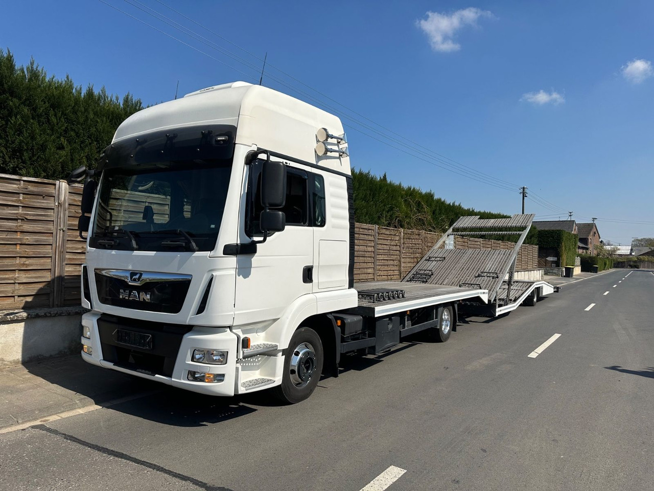 MAN 8.250 TGL*VDI2700*TOP*4-er Zug BFT Anhänger MAN 8.250 TGL*4er-Zug*XLX Kabine*VDI2700*TOP* - Přepravník automobilů: obrázek 1 MAN 8.250 TGL*VDI2700*TOP*4-er Zug BFT Anhänger MAN 8.250 TGL*4er-Zug*XLX Kabine*VDI2700*TOP* - Přepravník automobilů: obrázek 1