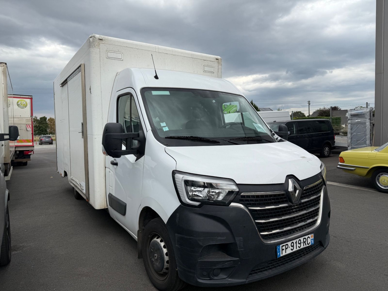 Renault Master III Koffer/Hebebühne/Klima/Kamera - Dodávka skřín: obrázek 2 Renault Master III Koffer/Hebebühne/Klima/Kamera - Dodávka skřín: obrázek 2