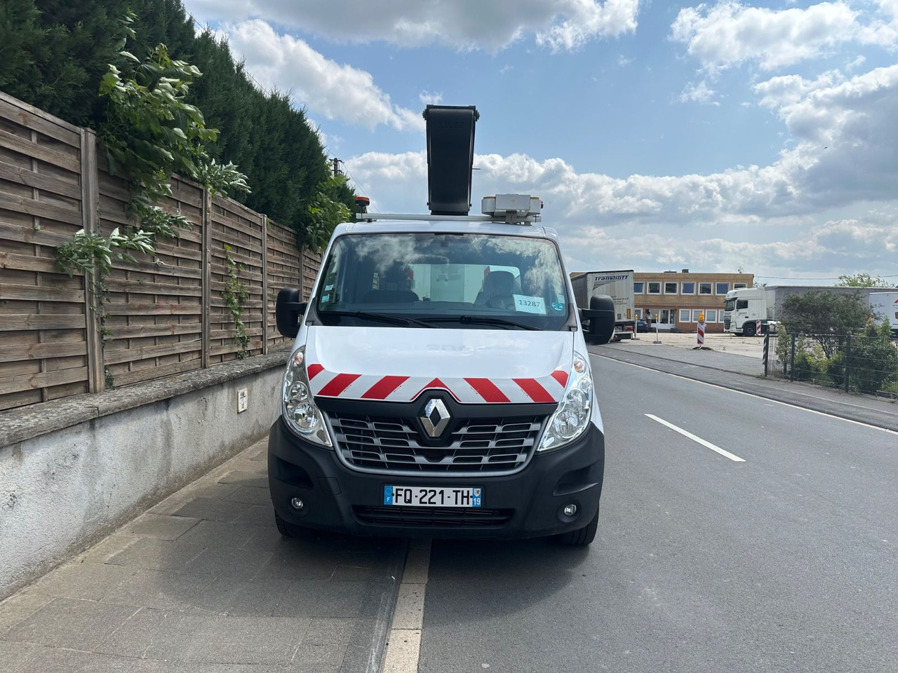 Renault Master III Steiger/11,2m/3,5t/Klubb K26/AHK - Autoplošina: obrázek 2 Renault Master III Steiger/11,2m/3,5t/Klubb K26/AHK - Autoplošina: obrázek 2