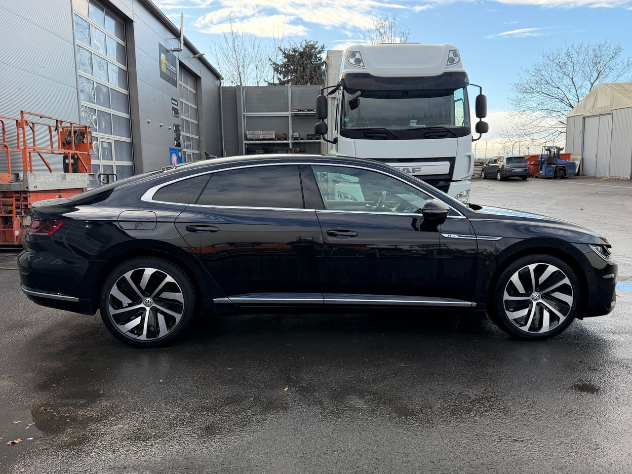 Volkswagen Arteon R-Line 4Motion Head-Up, Dynaudio, Ahk - Sedan: obrázek 4 Volkswagen Arteon R-Line 4Motion Head-Up, Dynaudio, Ahk - Sedan: obrázek 4