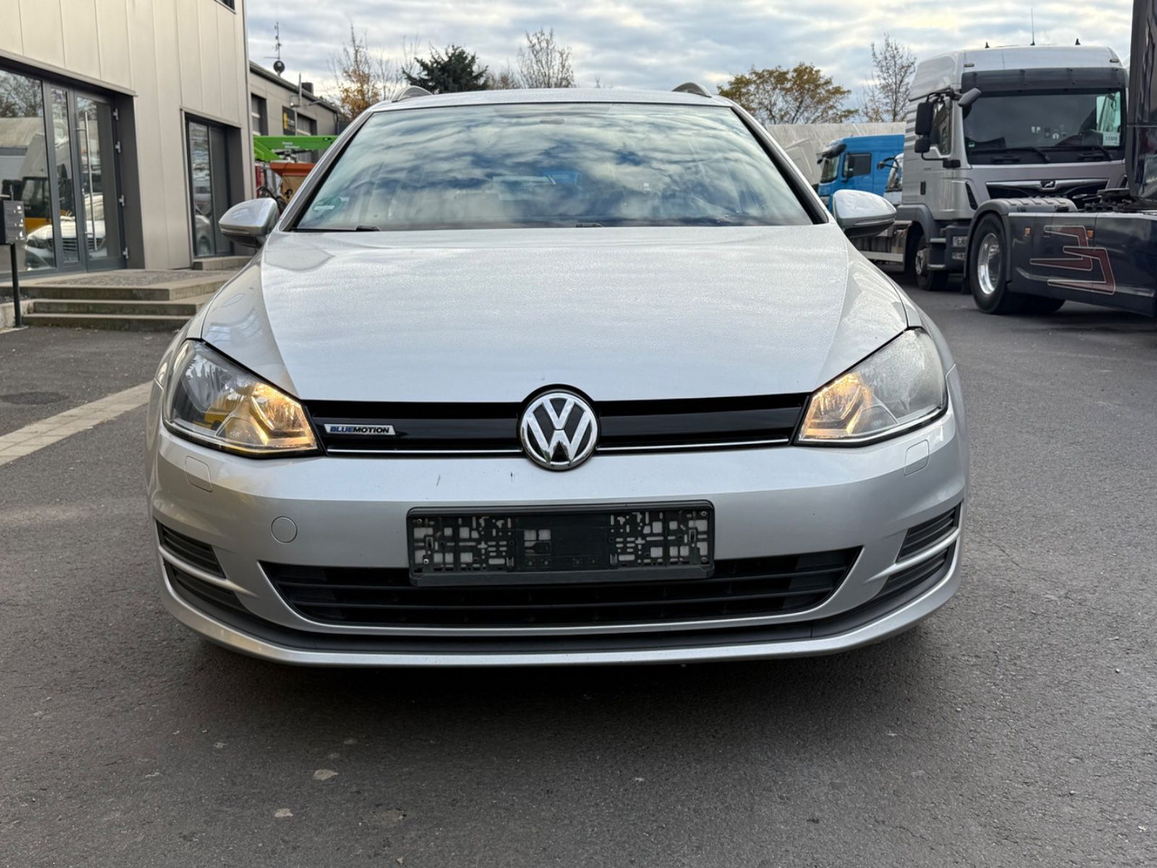 Volkswagen Golf 7 1.6tdi Variant Trendline Klima, Shz - Kombi: obrázek 2 Volkswagen Golf 7 1.6tdi Variant Trendline Klima, Shz - Kombi: obrázek 2