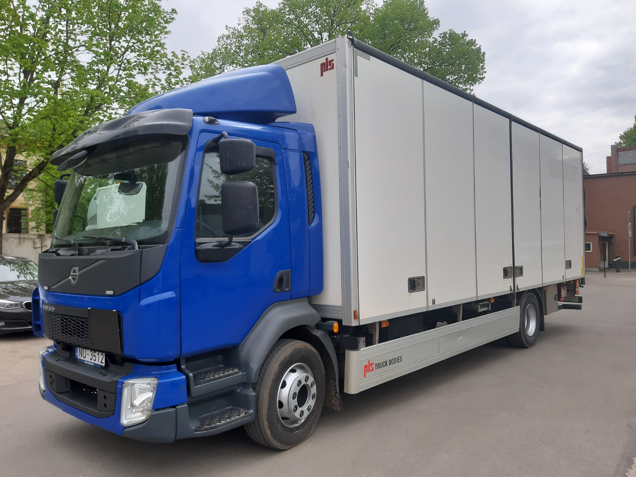 VOLVO FL - Skříňový nákladní auto: obrázek 1 VOLVO FL - Skříňový nákladní auto: obrázek 1