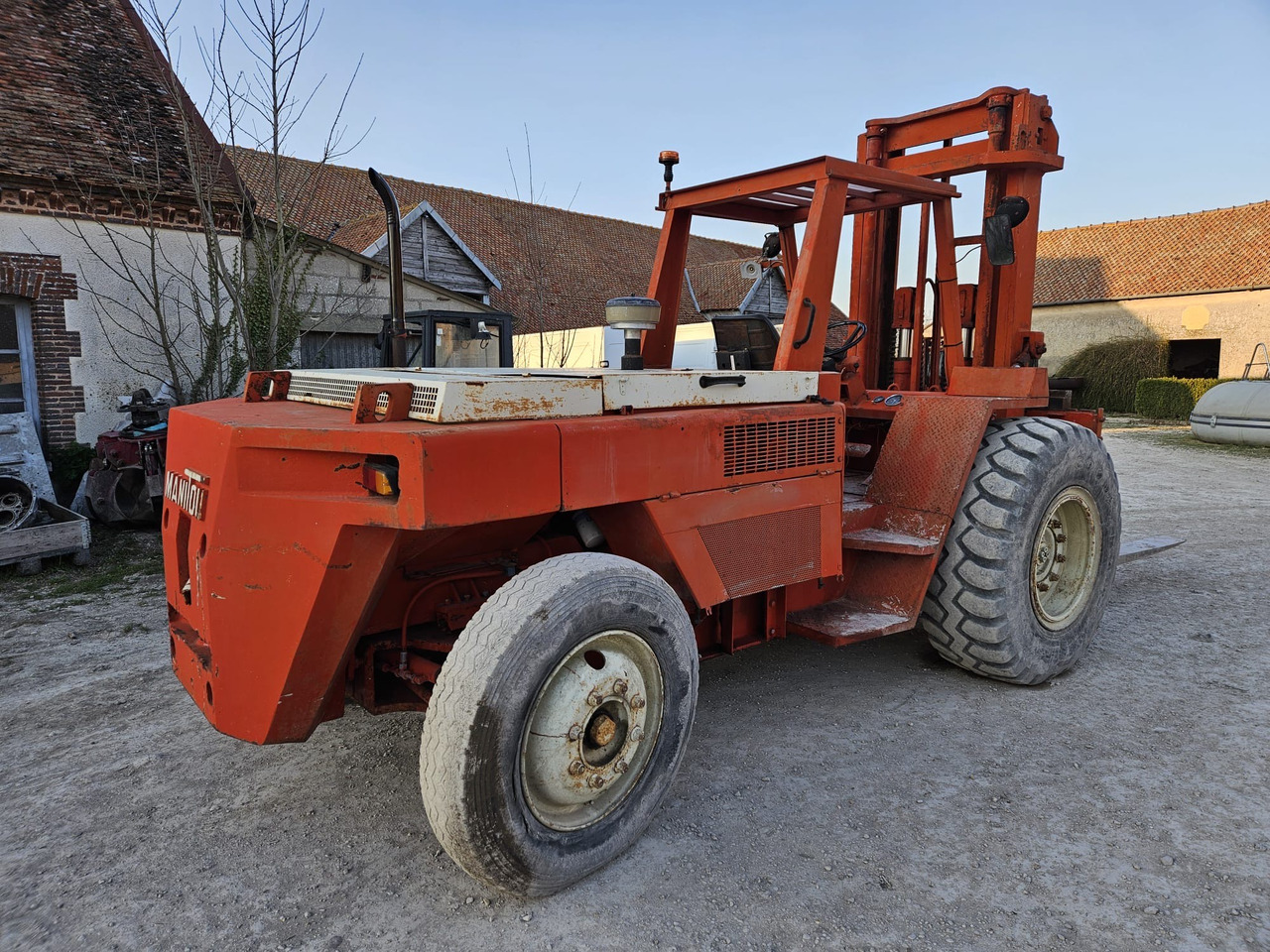 MANITOU MC80 F - Dieselový vysokozdvižný vozík: obrázek 2 MANITOU MC80 F - Dieselový vysokozdvižný vozík: obrázek 2