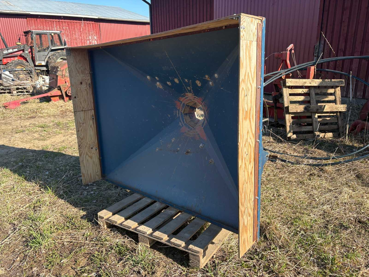 Fertilizer spreader Bogballe BL600/800/1000 - Rozmetadlo hnoje: obrázek 1 Fertilizer spreader Bogballe BL600/800/1000 - Rozmetadlo hnoje: obrázek 1