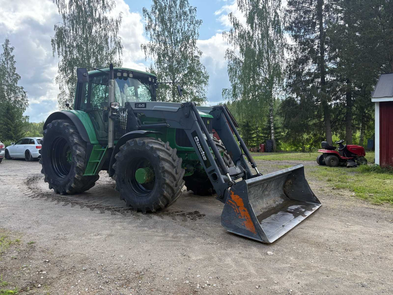 Tractor John Deere 6620 AutoPowr - Traktor: obrázek 2 Tractor John Deere 6620 AutoPowr - Traktor: obrázek 2