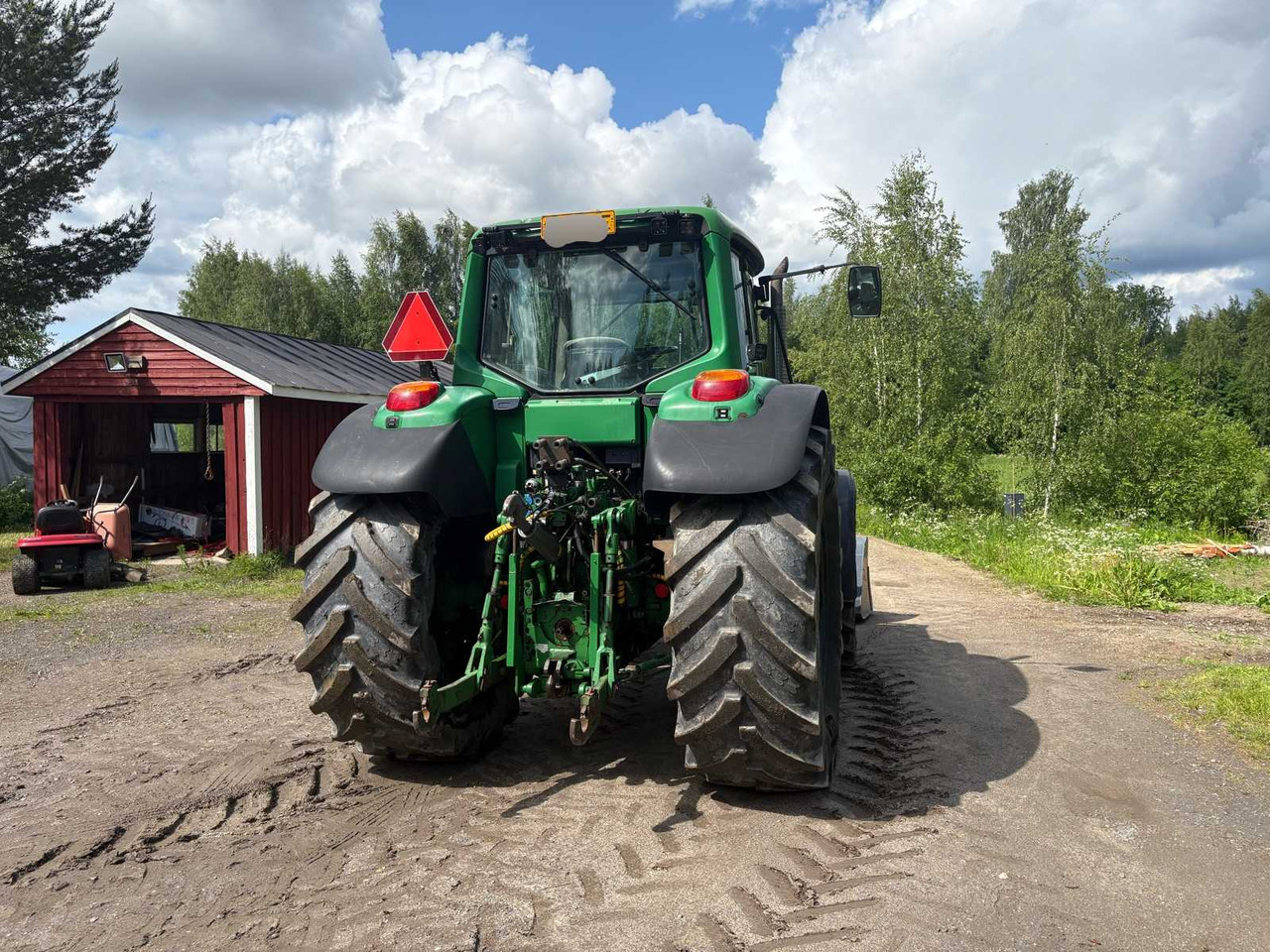 Tractor John Deere 6620 AutoPowr - Traktor: obrázek 5 Tractor John Deere 6620 AutoPowr - Traktor: obrázek 5