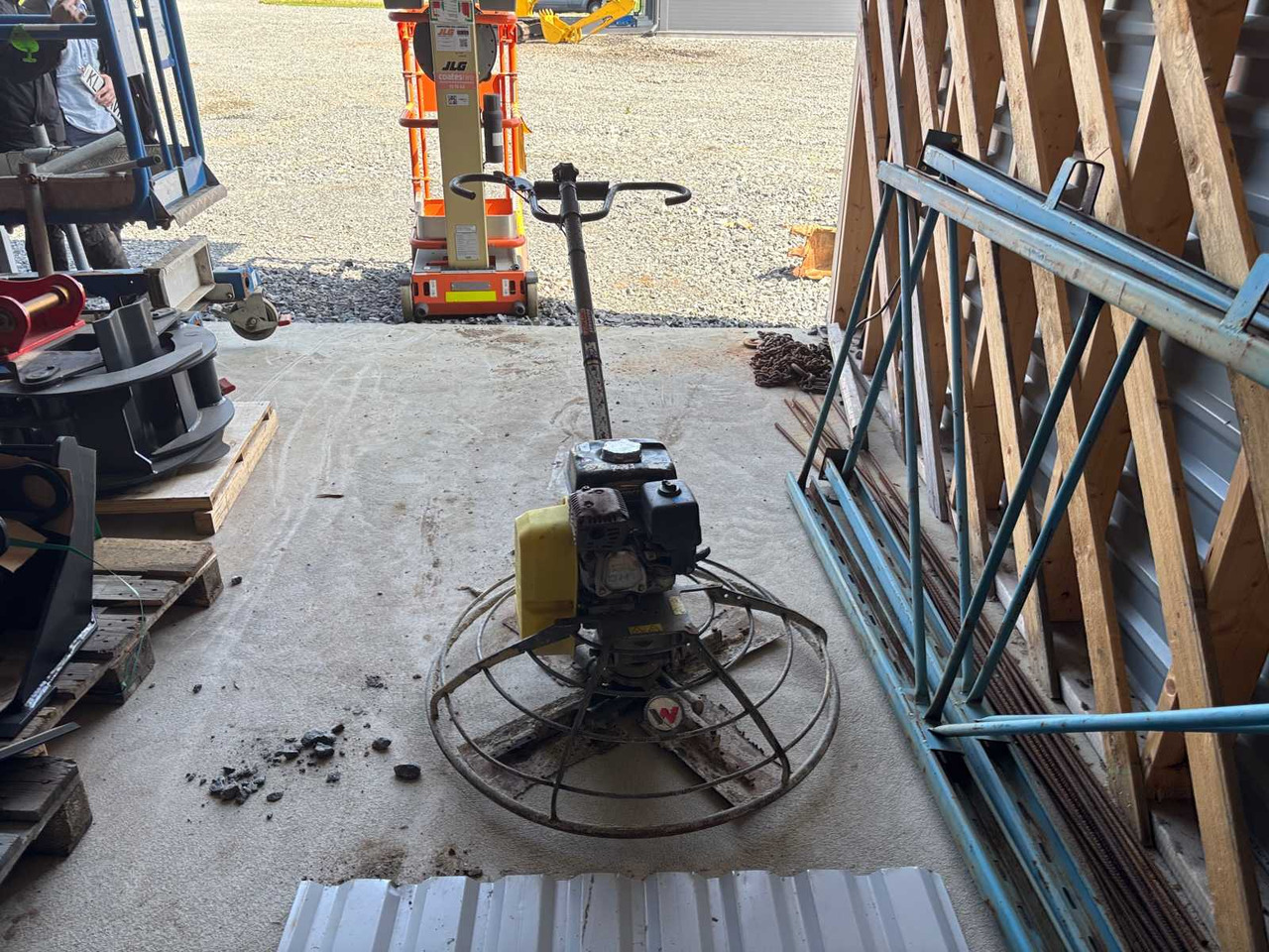 Wacker Neuson Trowel CT 36-5A concrete grinder - Hladička betonu: obrázek 4 Wacker Neuson Trowel CT 36-5A concrete grinder - Hladička betonu: obrázek 4