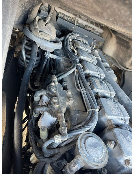 Tahač MAN 19.464 F2000: obrázek 9 Tahač MAN 19.464 F2000: obrázek 9