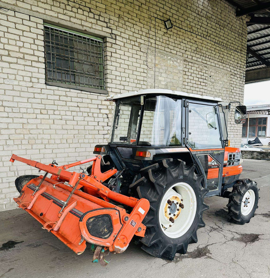 Kubota GL32 - Traktor: obrázek 5 Kubota GL32 - Traktor: obrázek 5