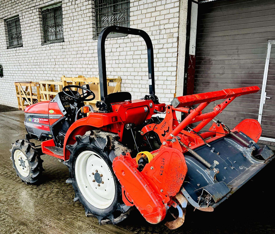 Mitsubishi MTZ23 - Traktor: obrázek 4 Mitsubishi MTZ23 - Traktor: obrázek 4