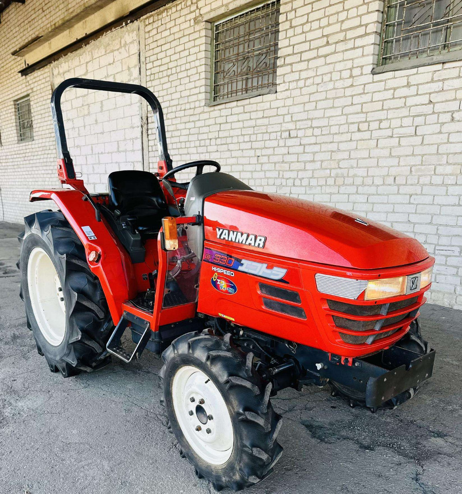 Yanmar AF330 - Traktor: obrázek 1 Yanmar AF330 - Traktor: obrázek 1