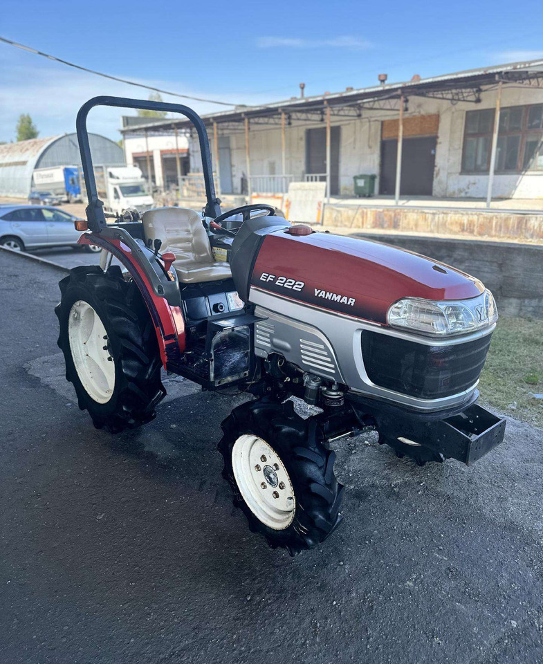 Yanmar EF222 - Traktor: obrázek 2 Yanmar EF222 - Traktor: obrázek 2