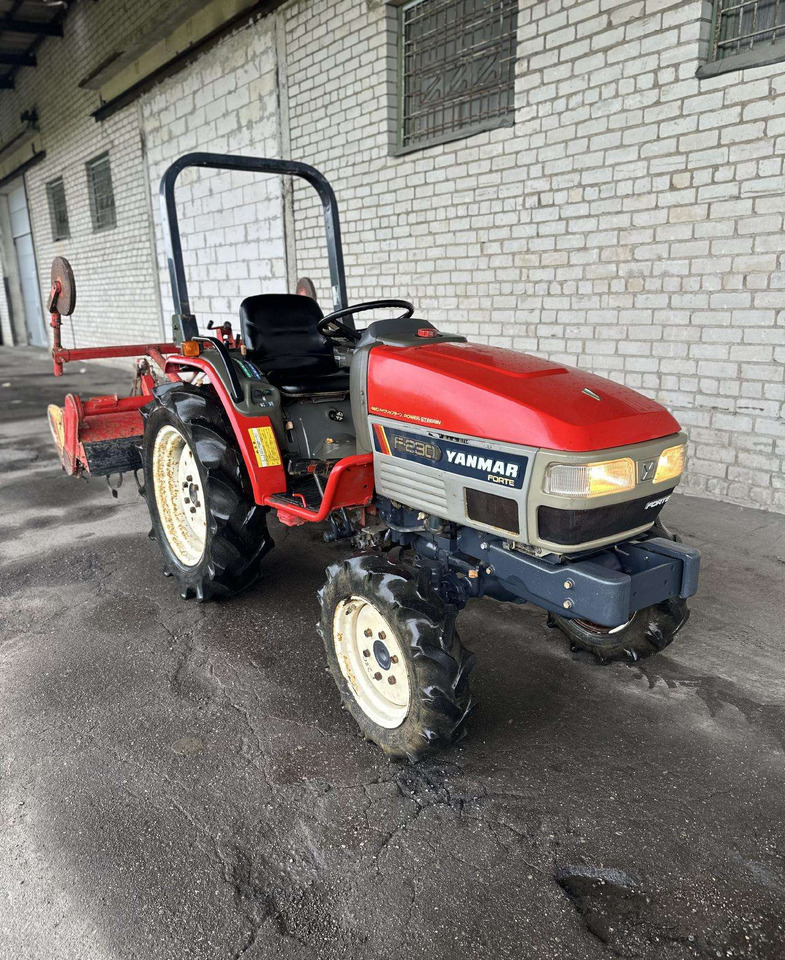 Yanmar F230 - Traktor: obrázek 2 Yanmar F230 - Traktor: obrázek 2