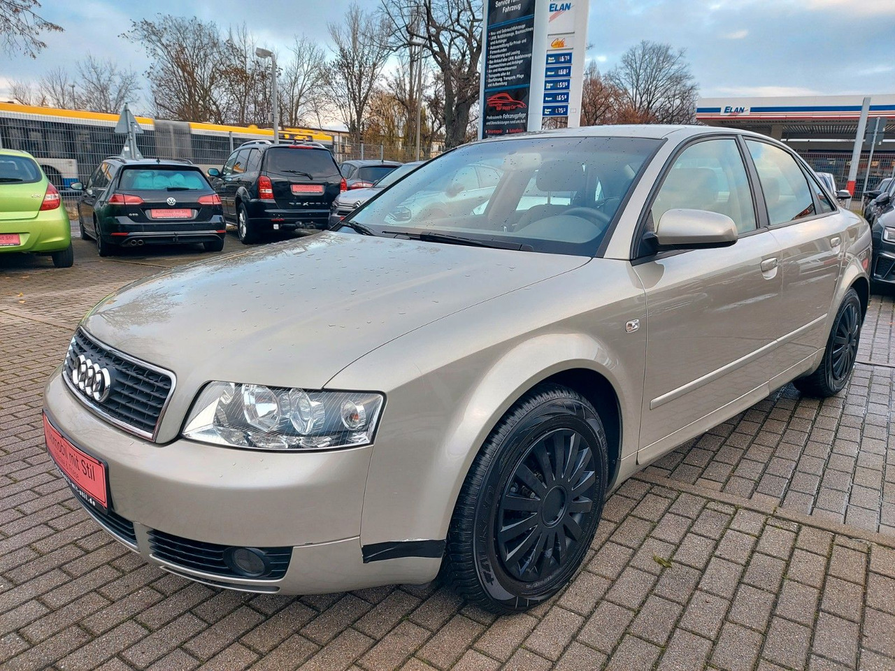 Audi A4 1.6 Limousine Klima Sitzheiz. PDC AHK - Sedan: obrázek 5 Audi A4 1.6 Limousine Klima Sitzheiz. PDC AHK - Sedan: obrázek 5