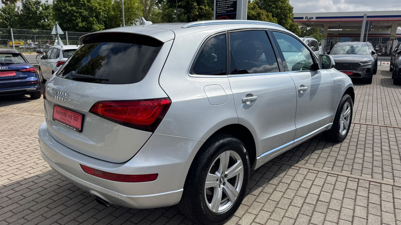 Audi Q5 2.0 TFSI tiptronic quattro Leder Xenon Pano - SUV: obrázek 5 Audi Q5 2.0 TFSI tiptronic quattro Leder Xenon Pano - SUV: obrázek 5