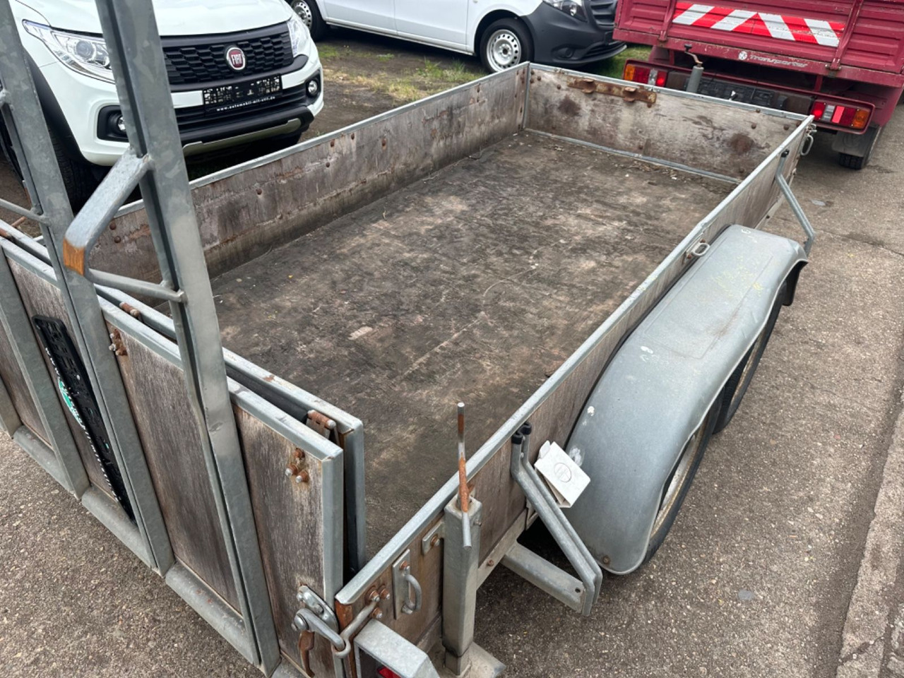 BAOS TIEFLADER 2 ACHSER 2000KG 1500 KG NUTZLAST - Podvalníkový přívěs: obrázek 5 BAOS TIEFLADER 2 ACHSER 2000KG 1500 KG NUTZLAST - Podvalníkový přívěs: obrázek 5