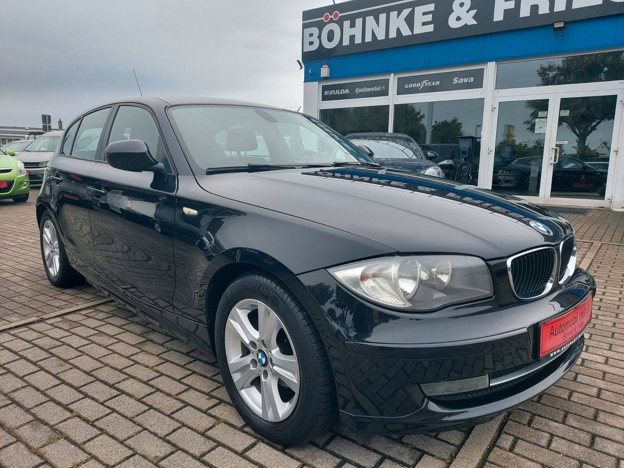 BMW 116 Baureihe 1 Lim. 116d Klima Sitzheizung - Sedan: obrázek 1 BMW 116 Baureihe 1 Lim. 116d Klima Sitzheizung - Sedan: obrázek 1