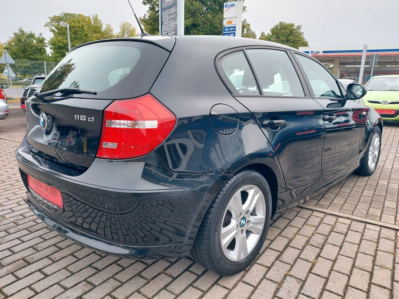 BMW 116 Baureihe 1 Lim. 116d Klima Sitzheizung - Sedan: obrázek 3 BMW 116 Baureihe 1 Lim. 116d Klima Sitzheizung - Sedan: obrázek 3