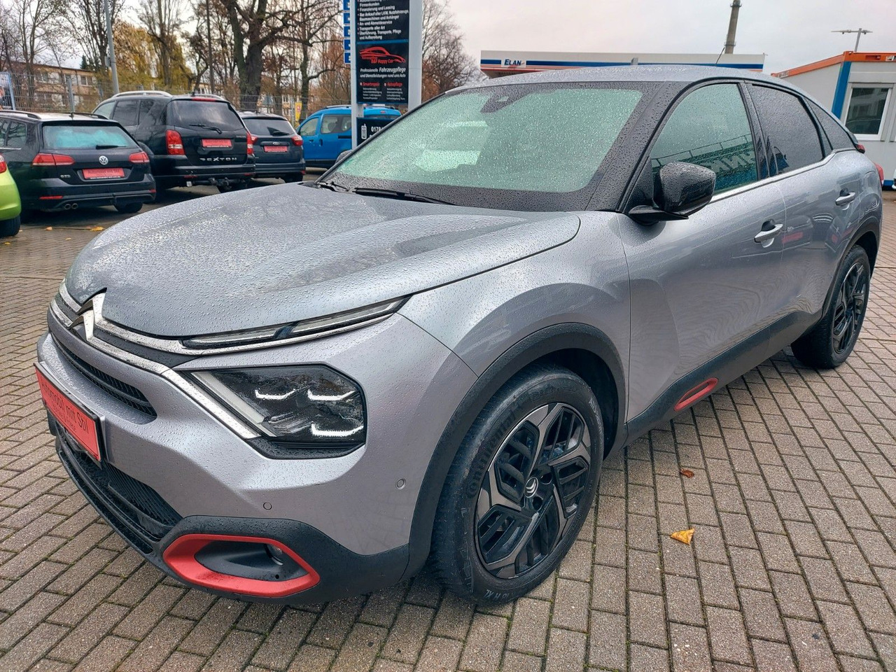 Citroën C4 Lim. Shine Automatik Leder Navi LED uvm. - SUV: obrázek 3 Citroën C4 Lim. Shine Automatik Leder Navi LED uvm. - SUV: obrázek 3
