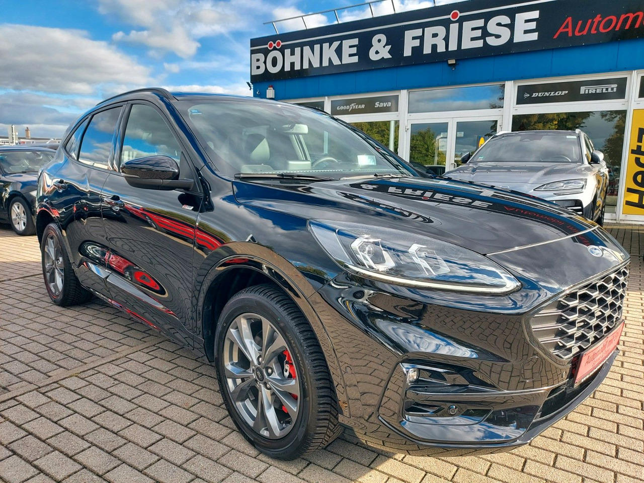 Ford Kuga Plug-In Hybrid ST-Line X ACC Assist 360° - SUV: obrázek 1 Ford Kuga Plug-In Hybrid ST-Line X ACC Assist 360° - SUV: obrázek 1