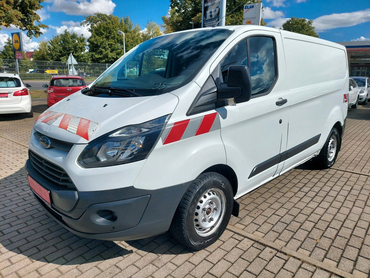Ford Transit Custom Tourneo Kasten 290 L1 Standheiz. - Mikrobus: obrázek 4 Ford Transit Custom Tourneo Kasten 290 L1 Standheiz. - Mikrobus: obrázek 4