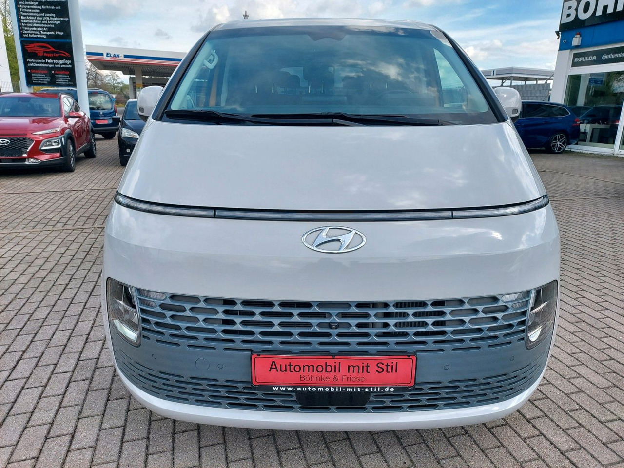 Hyundai Staria Prime 2WD LED NAVI LEDER ACC KAMERA - Mikrobus: obrázek 2 Hyundai Staria Prime 2WD LED NAVI LEDER ACC KAMERA - Mikrobus: obrázek 2