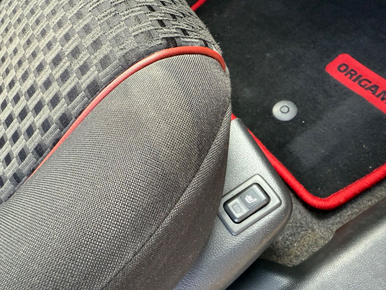 Osobní auto Mazda 2 Lim. 1.3 Origami 5 TÜER KLIMA SHZ TÜV NEU: obrázek 16