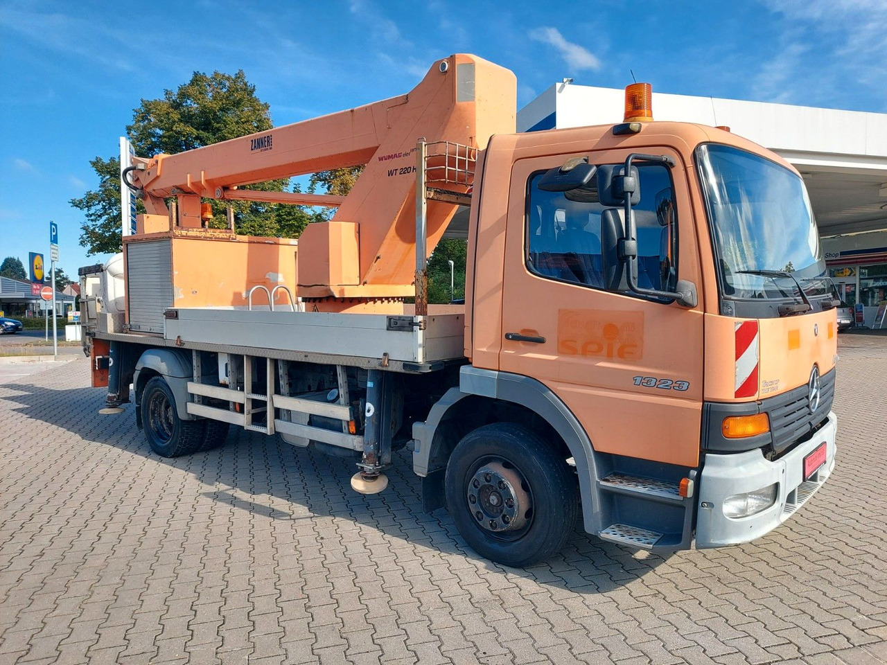 Mercedes-Benz ATEGO 1323 HUBSTEIGER WUMAG WT220H - Autoplošina: obrázek 3 Mercedes-Benz ATEGO 1323 HUBSTEIGER WUMAG WT220H - Autoplošina: obrázek 3