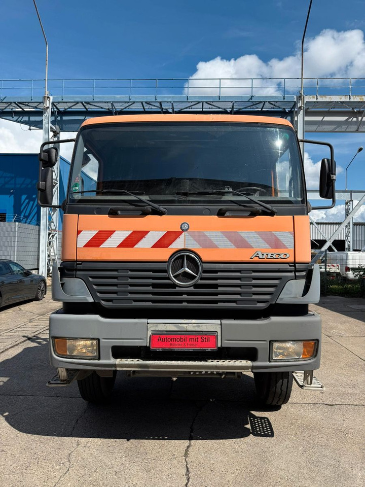Mercedes-Benz ATEGO 1828 4X4 MEILER + HIAB KRAN 144 FS-3 - Sklápěč, Auto s hydraulickou rukou: obrázek 4 Mercedes-Benz ATEGO 1828 4X4 MEILER + HIAB KRAN 144 FS-3 - Sklápěč, Auto s hydraulickou rukou: obrázek 4