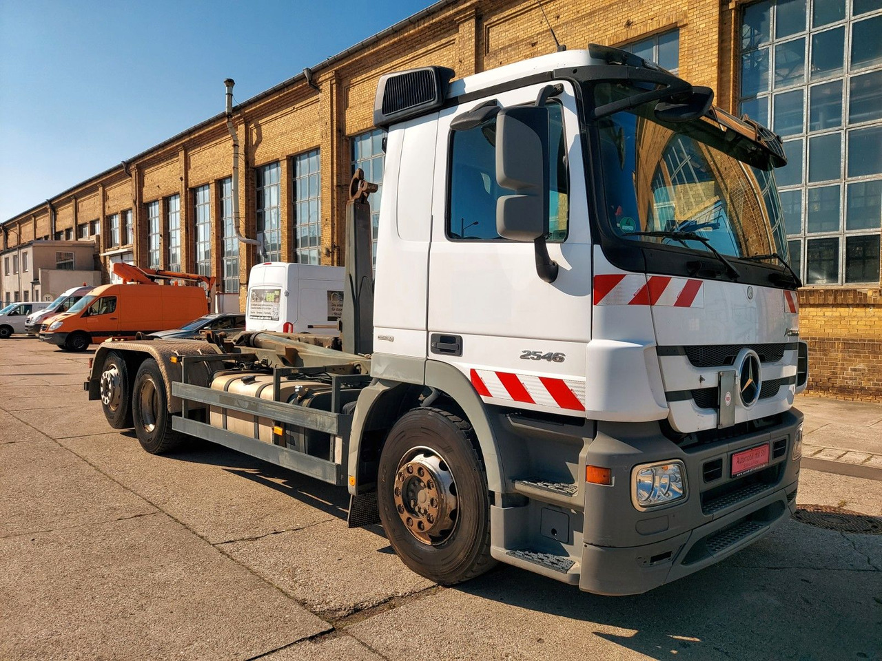 Mercedes-Benz Actros 6-Zyl. 2546 ABROLLKIPPER MEILER - Hákový nosič kontejnerů: obrázek 2 Mercedes-Benz Actros 6-Zyl. 2546 ABROLLKIPPER MEILER - Hákový nosič kontejnerů: obrázek 2