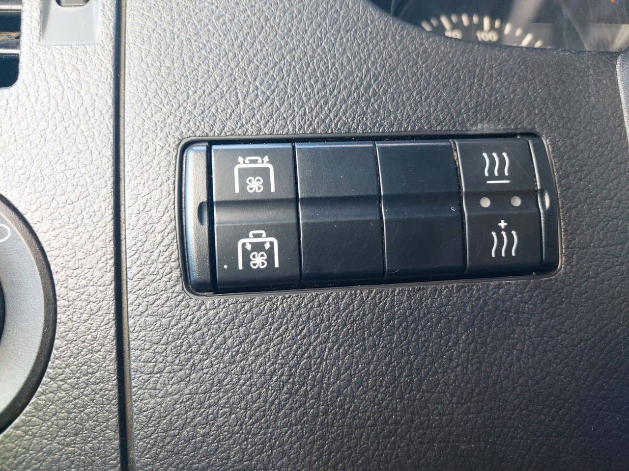 Mercedes-Benz Sprinter II Kasten 516 5T KLIMA AHK MAXI - Furgon: obrázek 3 Mercedes-Benz Sprinter II Kasten 516 5T KLIMA AHK MAXI - Furgon: obrázek 3