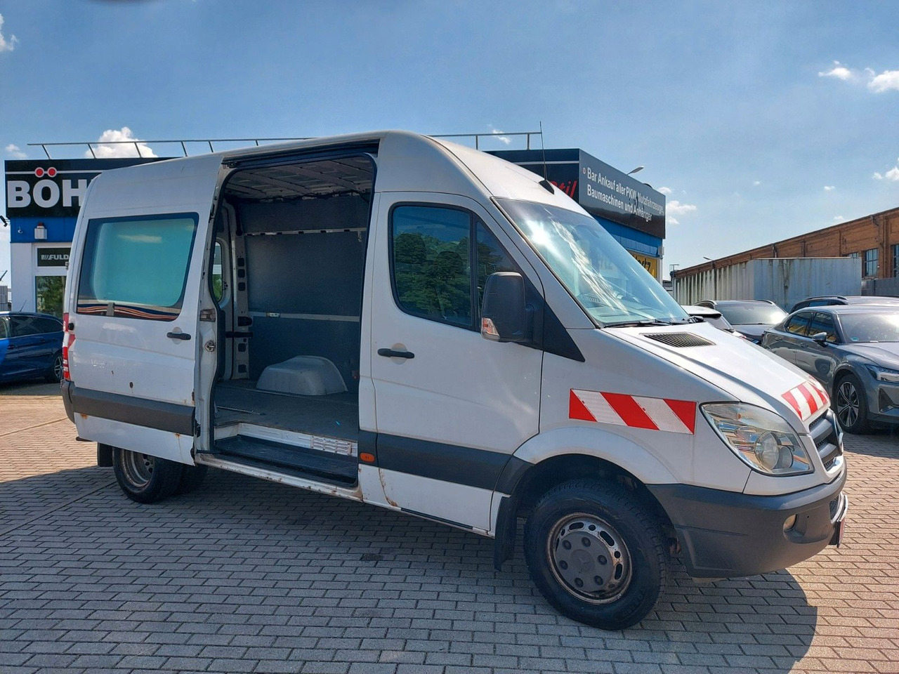 Mercedes-Benz Sprinter II Kasten 519 CDI KLIMA AUTOMATIK AHK - Mikrobus: obrázek 1 Mercedes-Benz Sprinter II Kasten 519 CDI KLIMA AUTOMATIK AHK - Mikrobus: obrázek 1