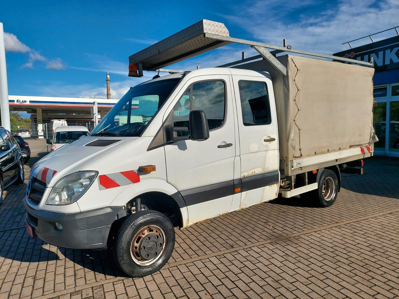 Mercedes-Benz Sprinter II Pritsche DoKa 516 4X4 Plane 6 Sitze - Plachtová dodávka, Dodávka s dvojitou kabinou: obrázek 3 Mercedes-Benz Sprinter II Pritsche DoKa 516 4X4 Plane 6 Sitze - Plachtová dodávka, Dodávka s dvojitou kabinou: obrázek 3