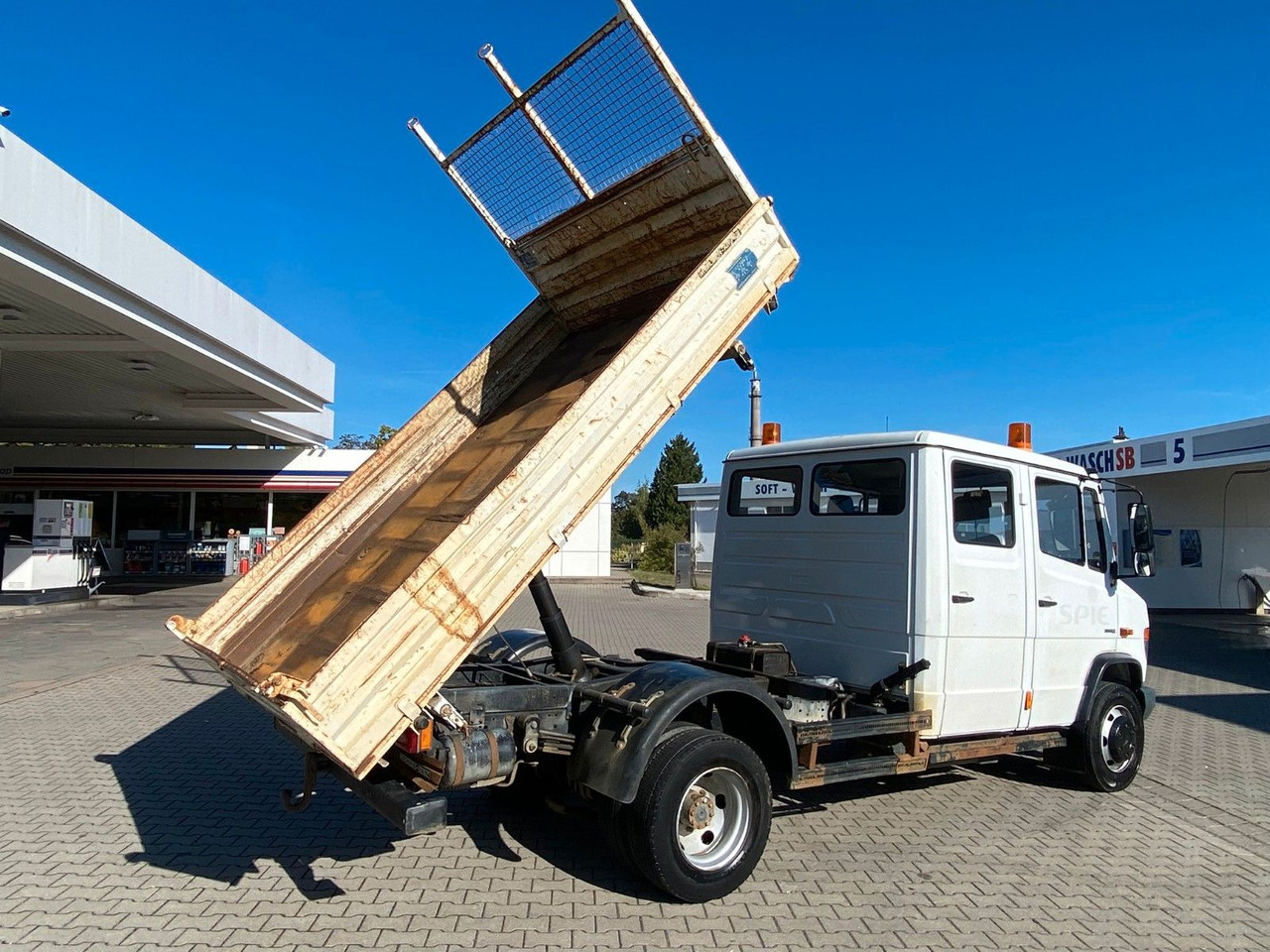 Mercedes-Benz VARIO 816D Doka 3 Seiten Kipper Meiller - Dodávka sklápěč, Dodávka s dvojitou kabinou: obrázek 4 Mercedes-Benz VARIO 816D Doka 3 Seiten Kipper Meiller - Dodávka sklápěč, Dodávka s dvojitou kabinou: obrázek 4