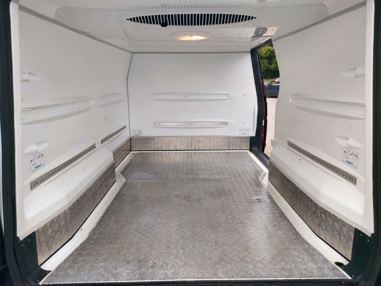 Mercedes-Benz Vito 116 CDI Lang Kühler Cooler KERSTNER 220V - Chladící dodávka: obrázek 3 Mercedes-Benz Vito 116 CDI Lang Kühler Cooler KERSTNER 220V - Chladící dodávka: obrázek 3
