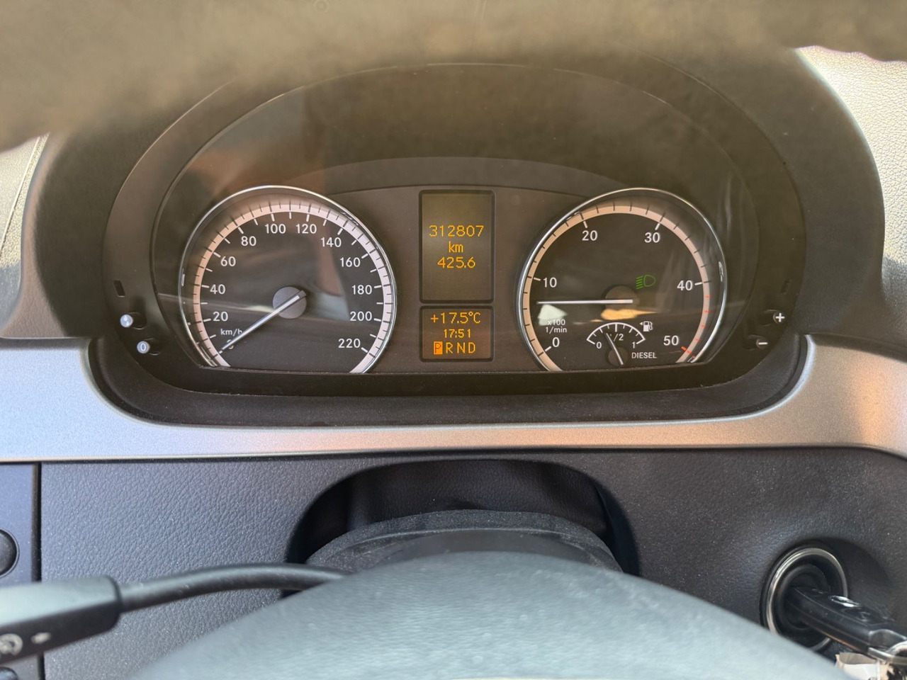 Mercedes-Benz Vito Mixto 122 CDI Extra lang V6 XENON NAVI AHK - Mikrobus: obrázek 3 Mercedes-Benz Vito Mixto 122 CDI Extra lang V6 XENON NAVI AHK - Mikrobus: obrázek 3