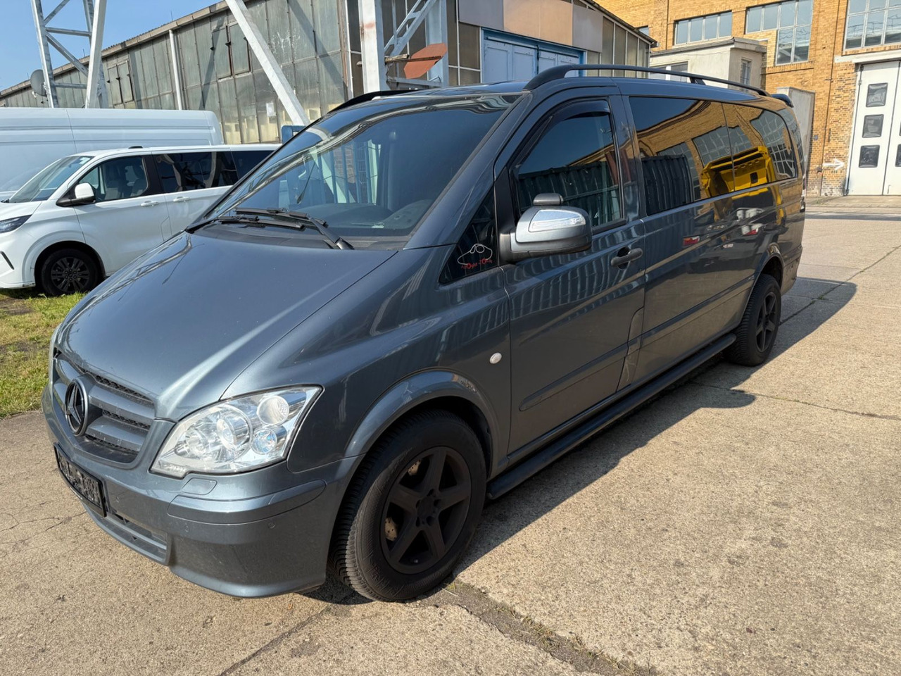 Mercedes-Benz Vito Mixto 122 CDI Extra lang V6 XENON NAVI AHK - Mikrobus: obrázek 4 Mercedes-Benz Vito Mixto 122 CDI Extra lang V6 XENON NAVI AHK - Mikrobus: obrázek 4