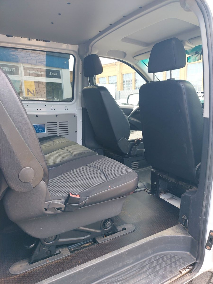 Mercedes-Benz Vito Mixto 4x4 116 CDI lang Autom. Tempo - Mikrobus: obrázek 5 Mercedes-Benz Vito Mixto 4x4 116 CDI lang Autom. Tempo - Mikrobus: obrázek 5