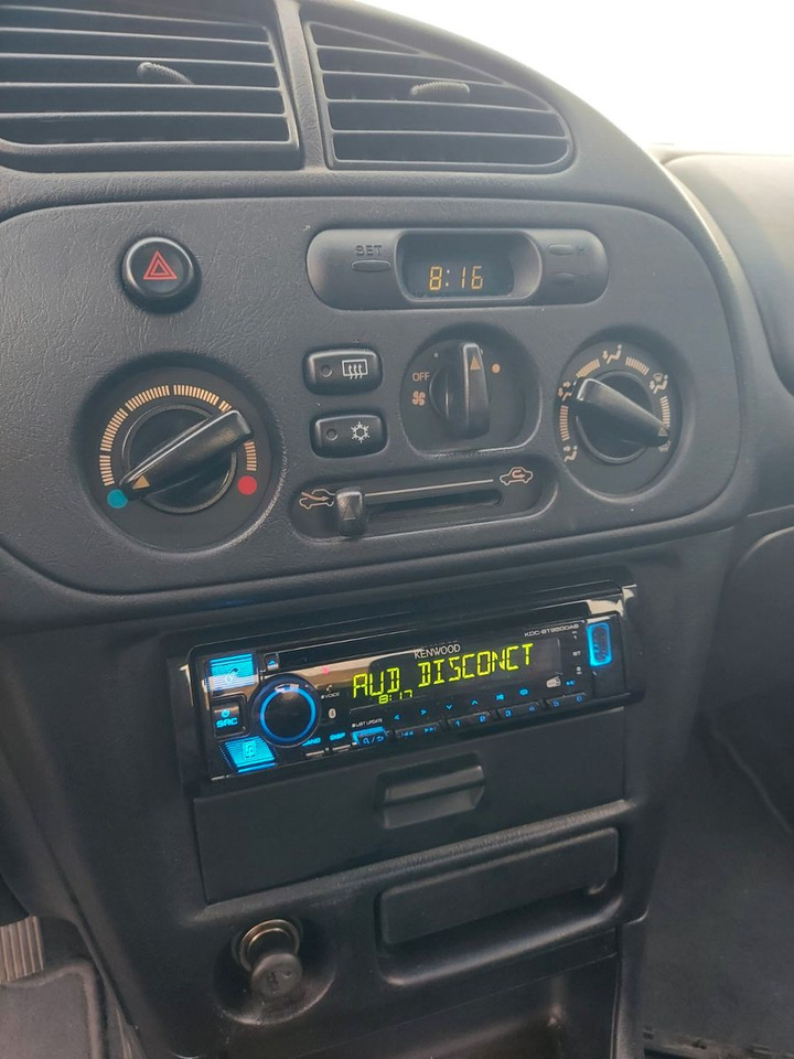 Mitsubishi Colt GLX Klima el. Fenster/Spiegel Radio 8xRäder - Sedan: obrázek 4 Mitsubishi Colt GLX Klima el. Fenster/Spiegel Radio 8xRäder - Sedan: obrázek 4